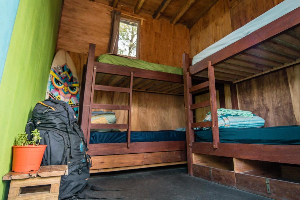 Compay Hostel Punta Del Diablo Rum bild