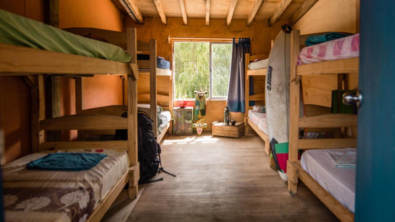 Compay Hostel Punta Del Diablo Rum bild